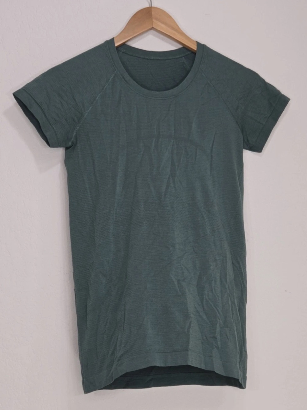 Lululemon Swiftly Tech Short Sleeve Shirt Tee Crew Neck Teal Green Run Size 6